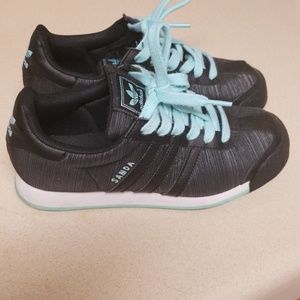 Womens Adidas shoes